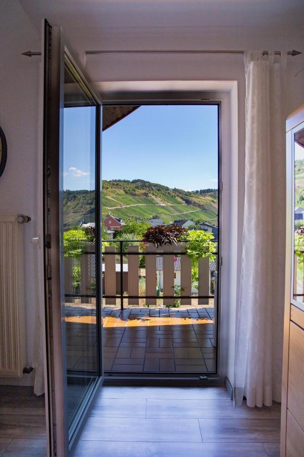 Ferienweingut Juergen Beth Apartment Krov Exterior photo