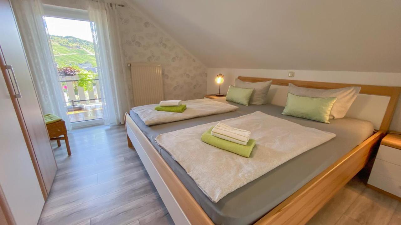 Ferienweingut Juergen Beth Apartment Krov Exterior photo